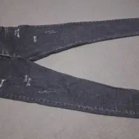 شلوارلی|لباس|قم, باغ شریفی|دیوار