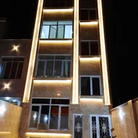 فروش آپارتمان در۳طبقه نیم