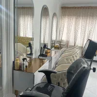 ناخن کار حرفه ای