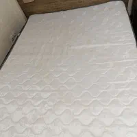 تخت و تشک