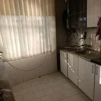 طبقه رهن و اجاره حاشیه خیابان اصلی جهت دفتر 70متر