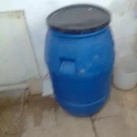 یک عدد بوشکه پلاستیکی