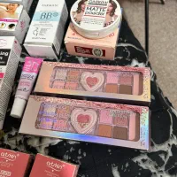 فروش فوری آرایشی.|آرایشی، بهداشتی، درمانی|مشهد, سجادیه|دیوار