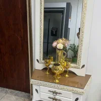 میز و آینه