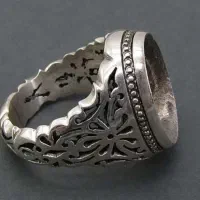 نــقرع و سکه آلیام.(عکس یولییون )