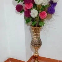 گل وگلدان