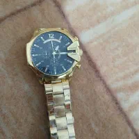 یک عدد ساعت اکبند