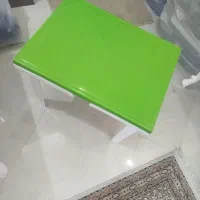 میز پلاستیکی