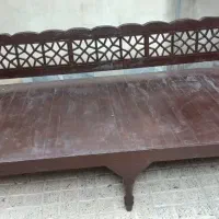 تخت سنتی در حد نو