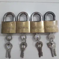 قفل آویزبرنجی شوان