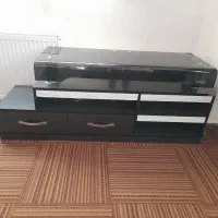 میز تلویزیون تمام چوب با شیشه ۱۰ میل سالم فوری