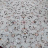 فرش ۷۰۰ شانه