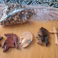 آویز گردنی چوبی