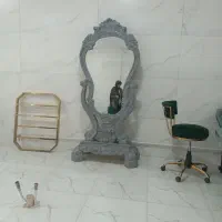 آیینه ایستاده و آیینه کنسول