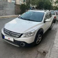 دانگ فنگ H30 کراس، مدل ۱۳۹۶
