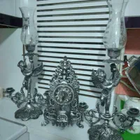 شمعدان  همراه ساعت وگلدان و کاپ چینی