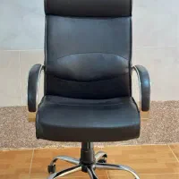 صندلی چرخدار مناسب دفتر و مطالعه