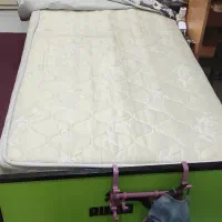 تخت یکنفره فلزی