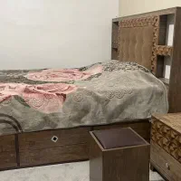 تخت و اینه‌
