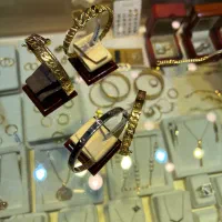 یک قطعه طلای آب شده گم کردم