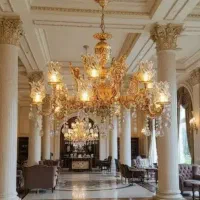 لوستر فروشی