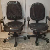 صندلی کامپیوتر چرخدار در حد نو نو