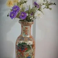 گل و گلدان