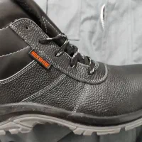 کفش کار ایمنی