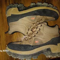 فروش سه جفت کفش در حد نو