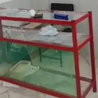 میز ویترینی