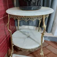میز برنجی