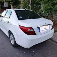 دنا پلاس سانروف دار