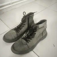 ۶ جفت کفش سایز ۴۲|کیف، کفش، کمربند|خوی, |دیوار