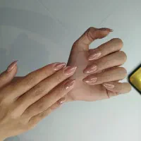 کاشت ناخن ۵۵۰