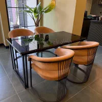 میز و صندلی فلزی چهار نفره رستورانی کافی شاپ