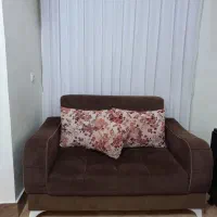 مبل ۷نفره و جلومبلی و میز تلویزیون