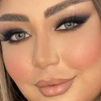 خدمات میکاپ و شینیون پیروزی