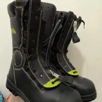 چکمه عملیاتی و اطفاء حریق