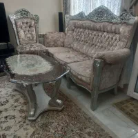 مبلمان سلطنتی همراه میزه ناهارخوری