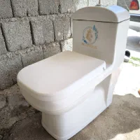 توالت فرنگی در حد نو