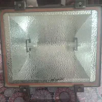 پروژکتور بزرگ|لامپ و چراغ|اهواز, کوی مهدیس|دیوار