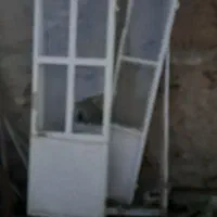 درب اهنی با چهارچوب ۵ تومن