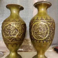 گلدان برنجی قدیمی