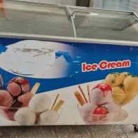 کینو  ن  ایستاده ب یخچال فریزر تاپینگ بستنی صندوقی