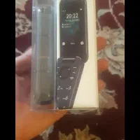 گوشی تاشو نو هست و 33 عدد قدیمی