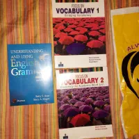 کتاب گرامر زبان و Focous on Vocabulary