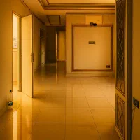 ۱۱۰ متر اداری در بر اصلی معلم تابلو خور|اجارهٔ دفتر کار، اتاق اداری، مطب|رشت, معلم|دیوار