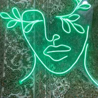 تابلو سالم|ریسه و چراغ تزئینی|قدس, شهرقدس|دیوار