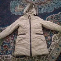 یک عدد کاپشن در حد نو دخترانه سایز 42