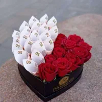 دسته گل و باکس روبانی و پولی تخفیف ویژه روز دختر.|گل مصنوعی|اردبیل, |دیوار